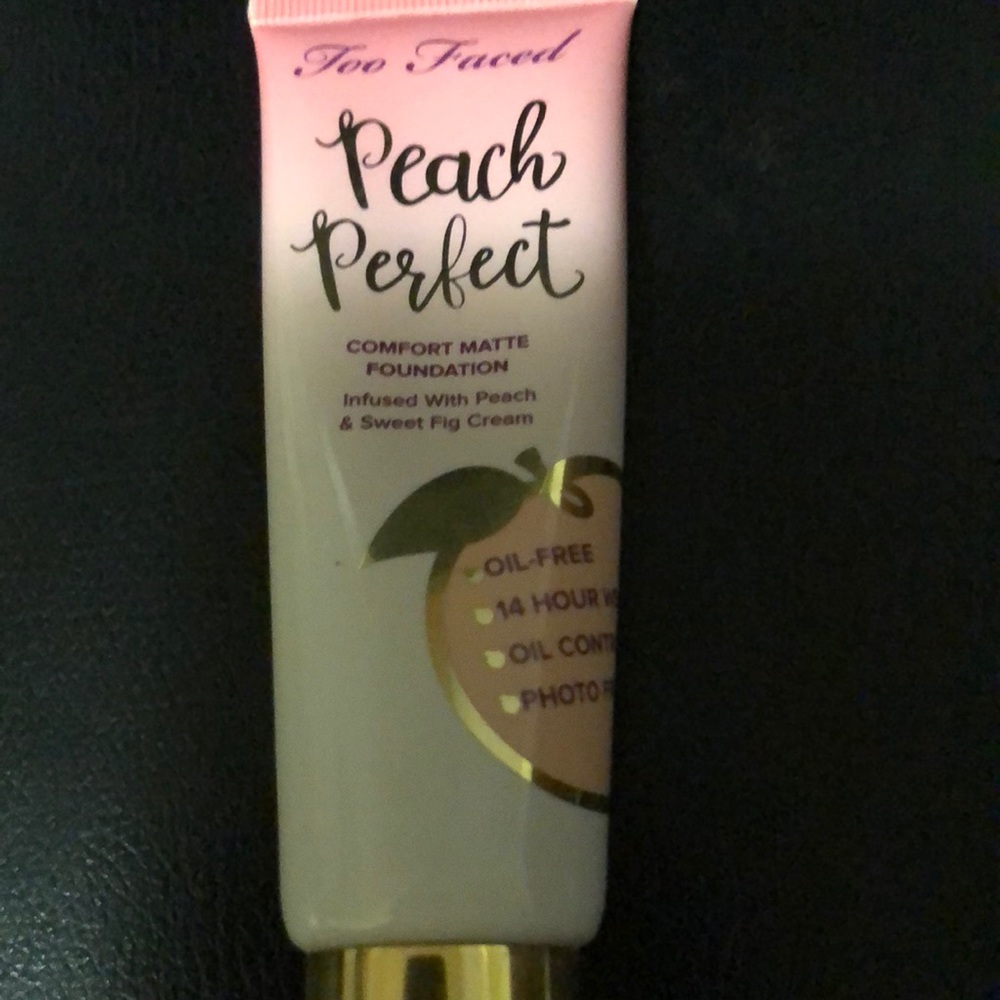 Too faced Peach Perfect Foundation